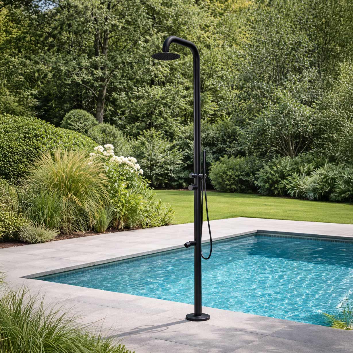 Douche de jardin design SOHO 2.0 noir mat en acier inoxydable 316L avec douchette à main