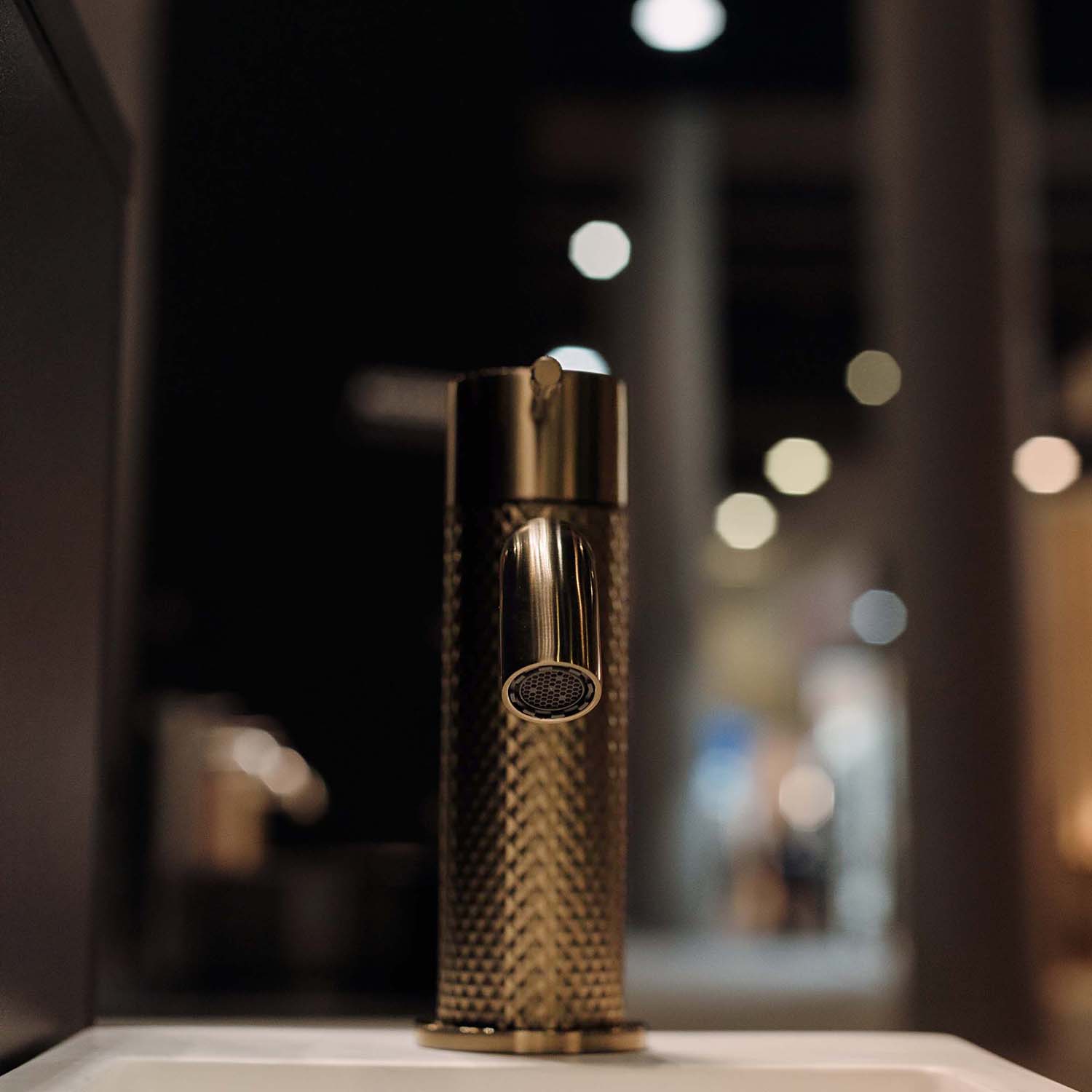 Mitigeur de lavabo Stilform de la série Iconic en laiton brossé