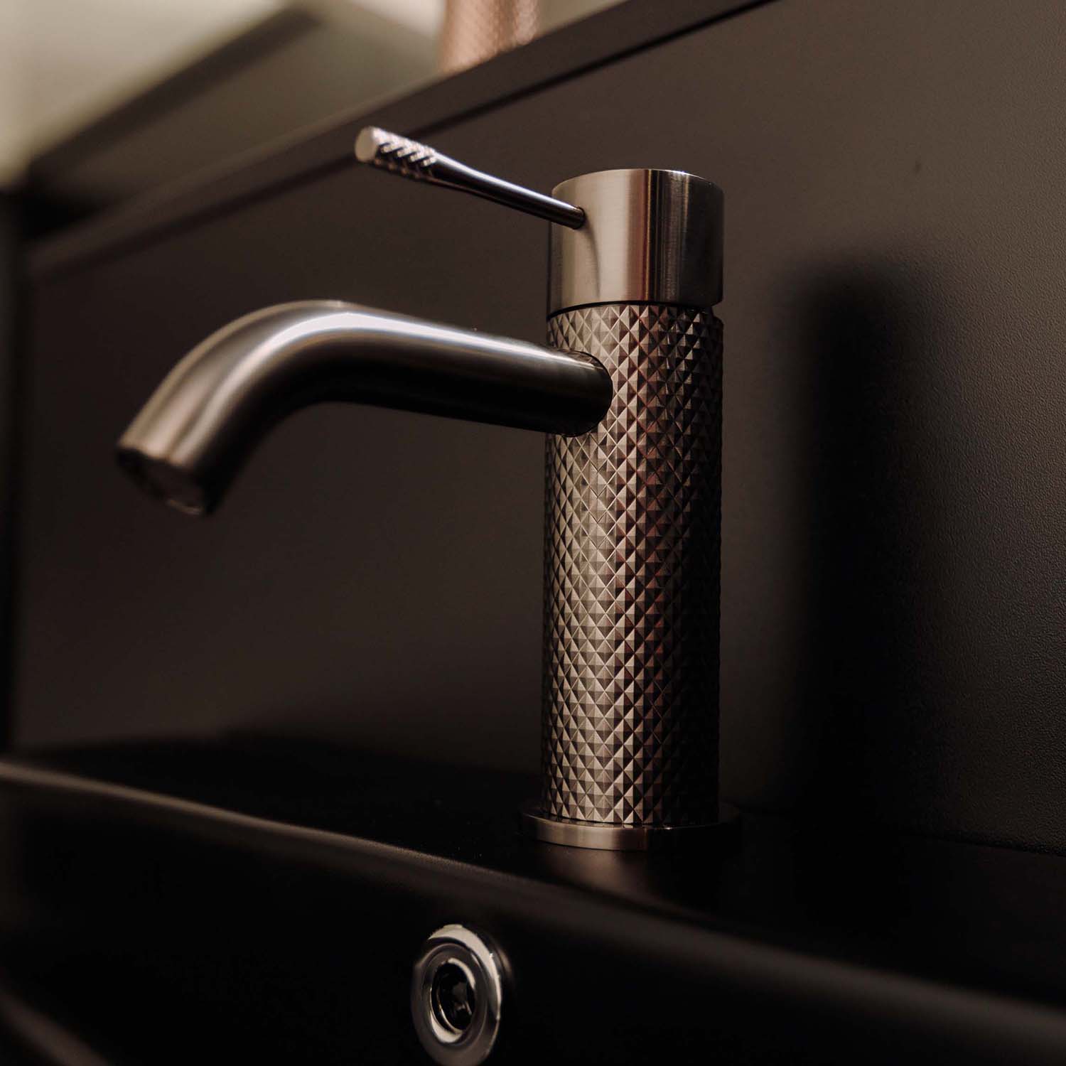 Mitigeur de lavabo Stilform de la série Iconic en Gunmetal