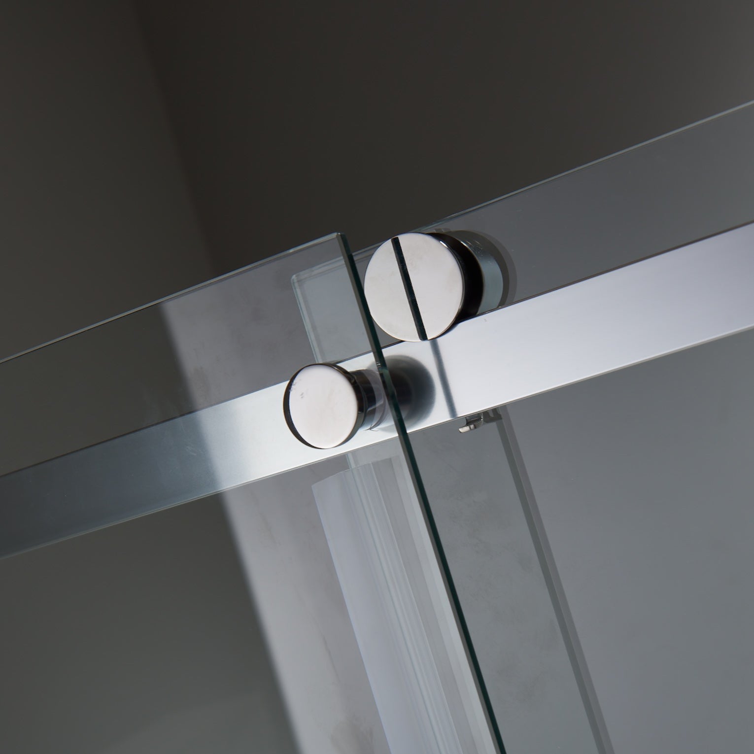 Sprchový kút s posuvnými dverami – 8 mm bezpečnostné sklo / Chrom