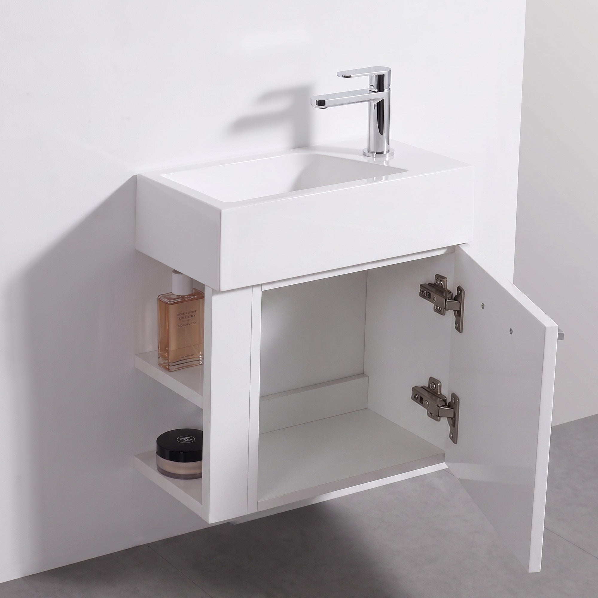 Ensemble de meubles de salle de bain pour WC invités avec lavabo et meuble inférieur