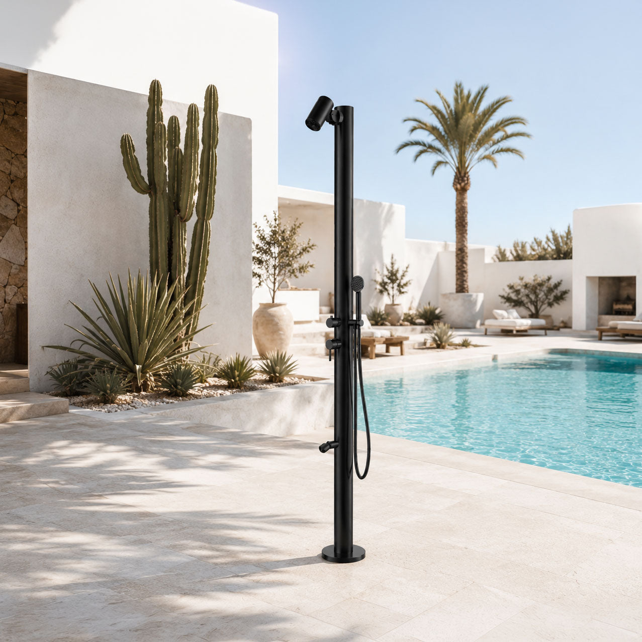 Doccia da giardino design MILANO in nero opaco in acciaio inossidabile 316L con doccetta