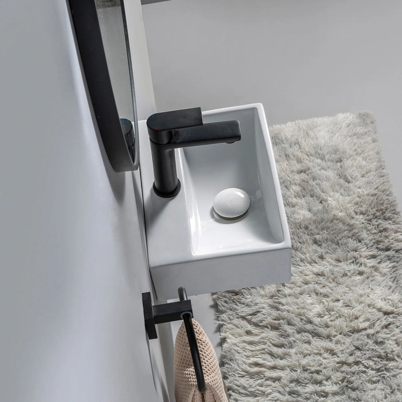 Lavabo Paris K300 blanco en la pared, desde arriba