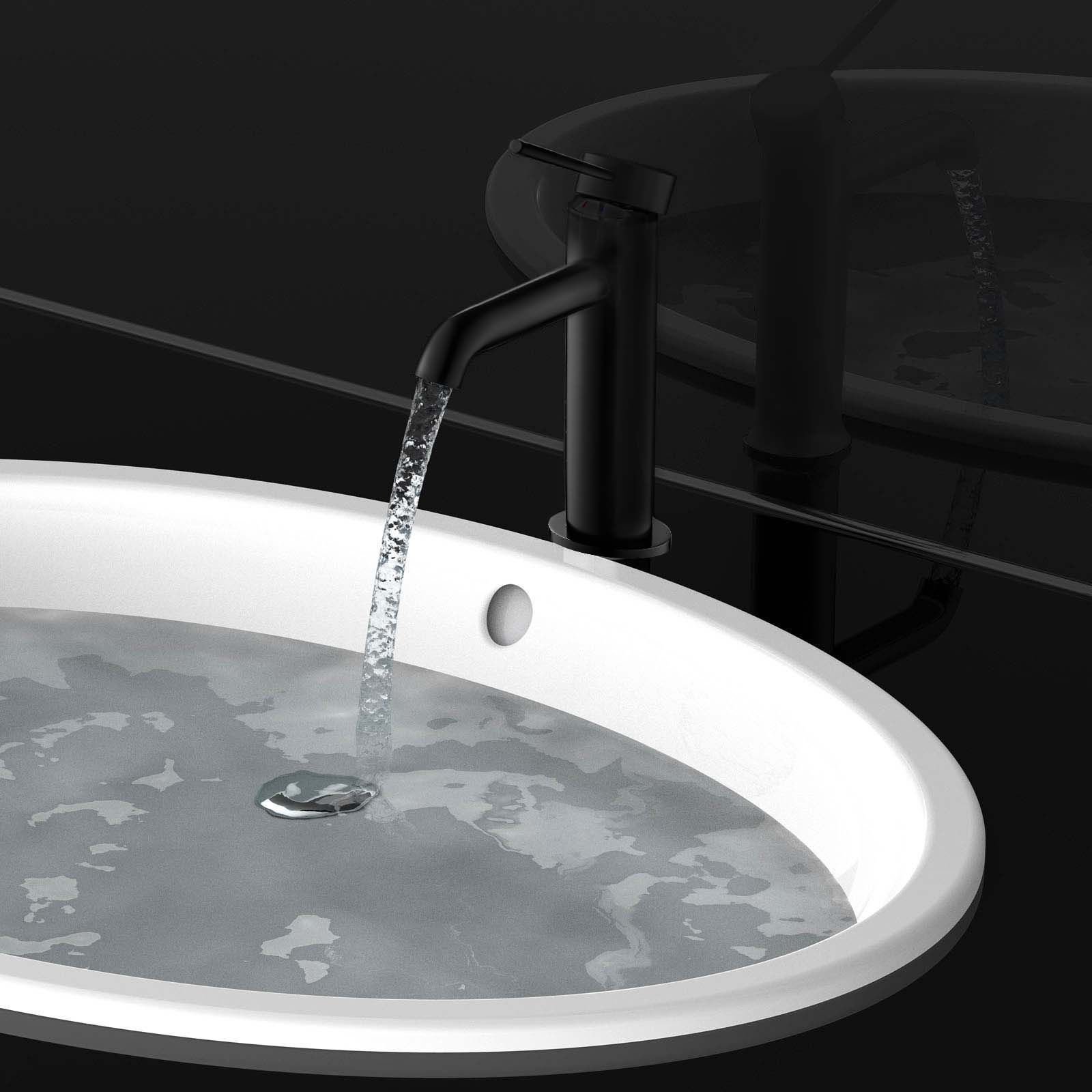 Stilform Modern washbasin faucet from the Park series in matt black